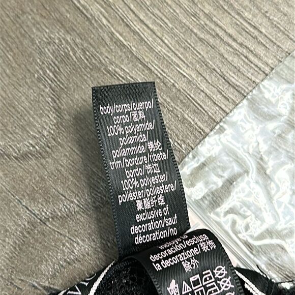 Victoria’s Secret Black Fringe Slip And V-String Panty Size Large - Picture 16 of 16